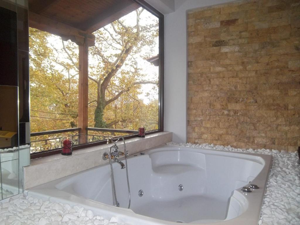Nostos Hotel Káto Loutrákion Quarto foto